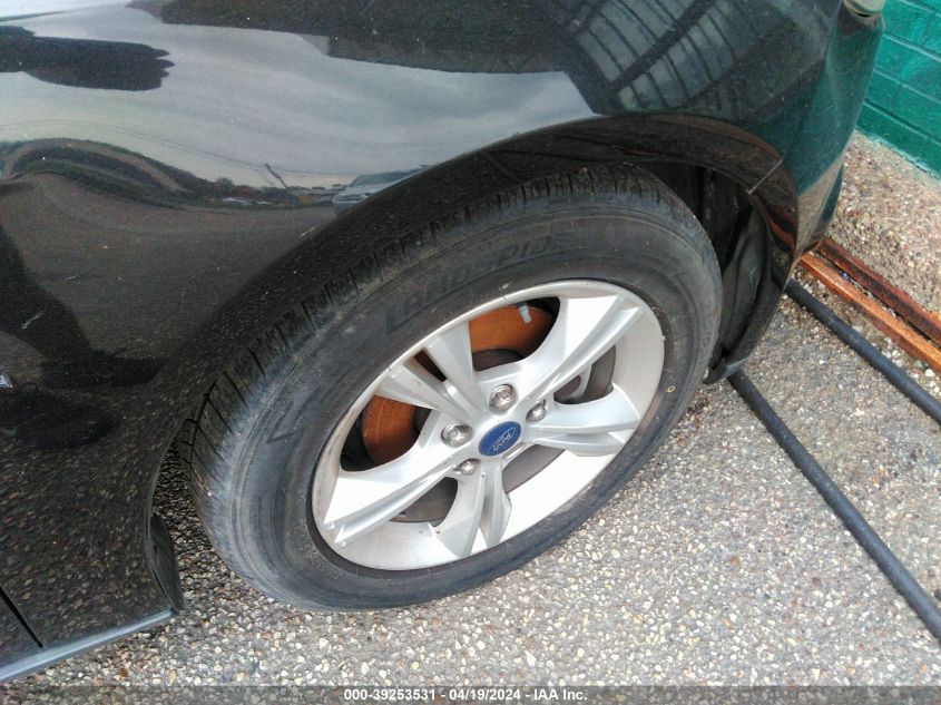 2013 Ford Focus Se VIN: 1FADP3F2XDL233823 Lot: 39253531