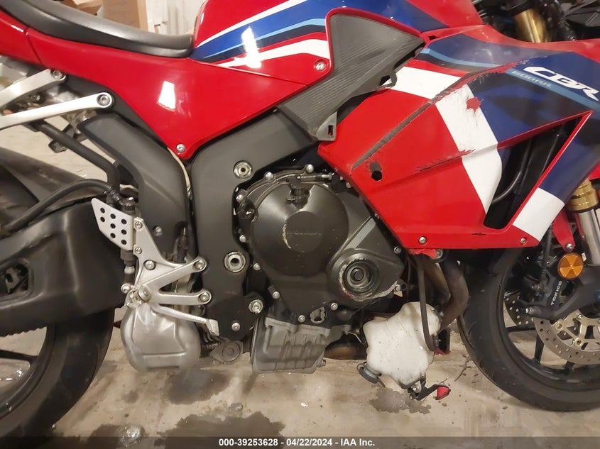 VIN JH2PC40J9PK900262 2023 HONDA CBR600 RR