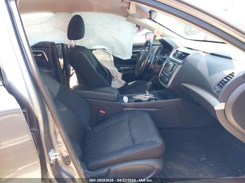 2017 Nissan Altima 2.5 Sr VIN: 1N4AL3AP1HC215413 Lot: 39253638