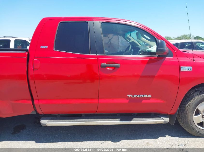 2008 Toyota Tundra Sr5 5.7L V8 VIN: 5TFRV54118X055620 Lot: 39253811