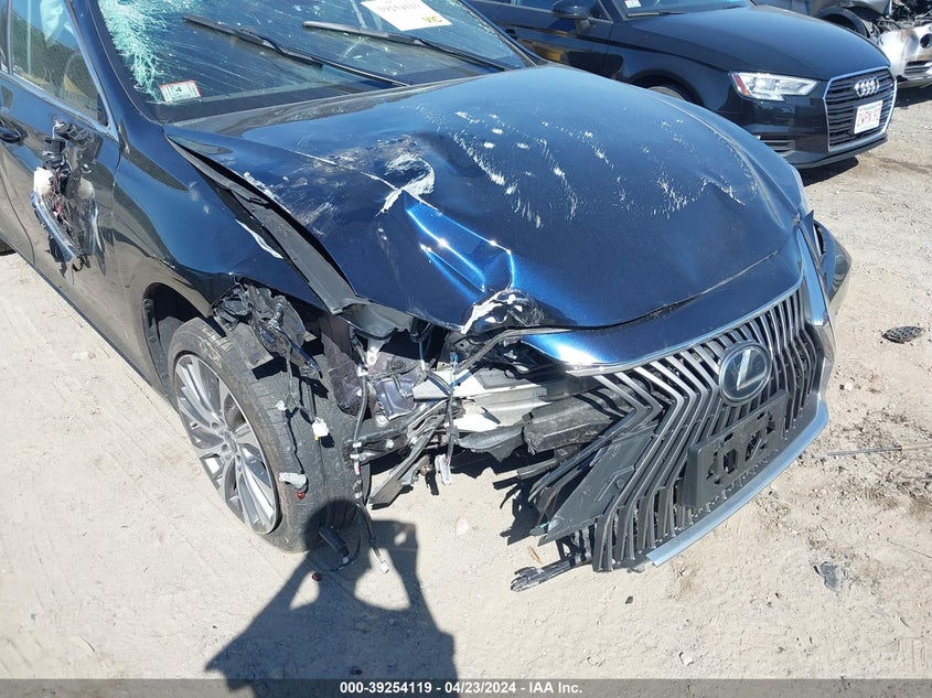 VIN 58ABZ1B12KU043703 2019 LEXUS ES 350