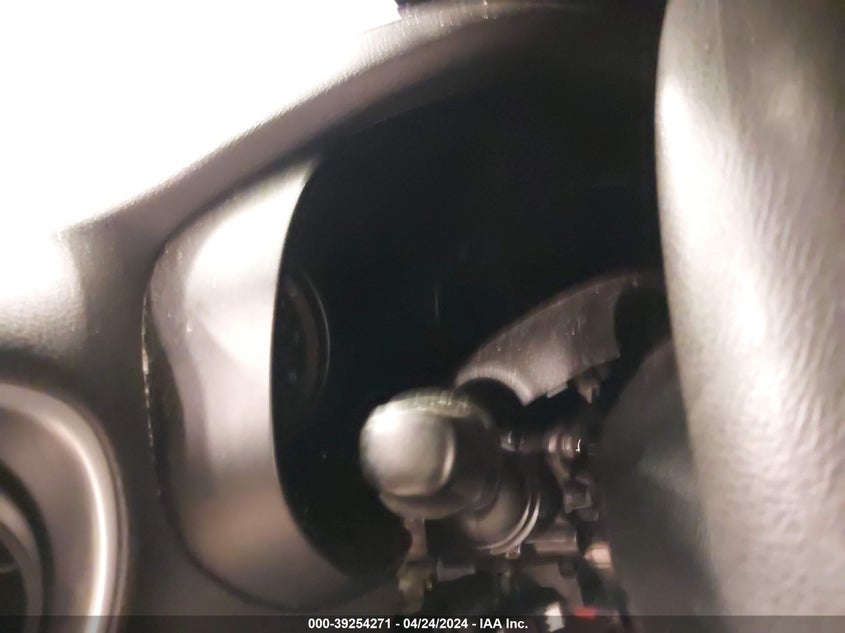 VIN 3KPF24AD0KE044779 2019 KIA FORTE LXS