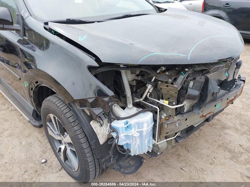 2018 TOYOTA RAV4 ADVENTURE/XLE - 2T3RFREV6JW719796