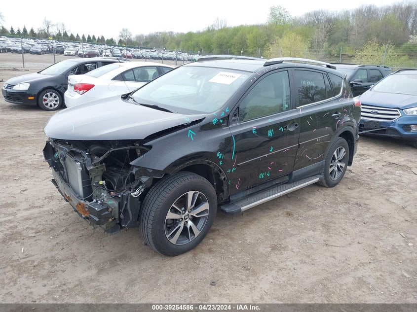 2018 TOYOTA RAV4 ADVENTURE/XLE - 2T3RFREV6JW719796