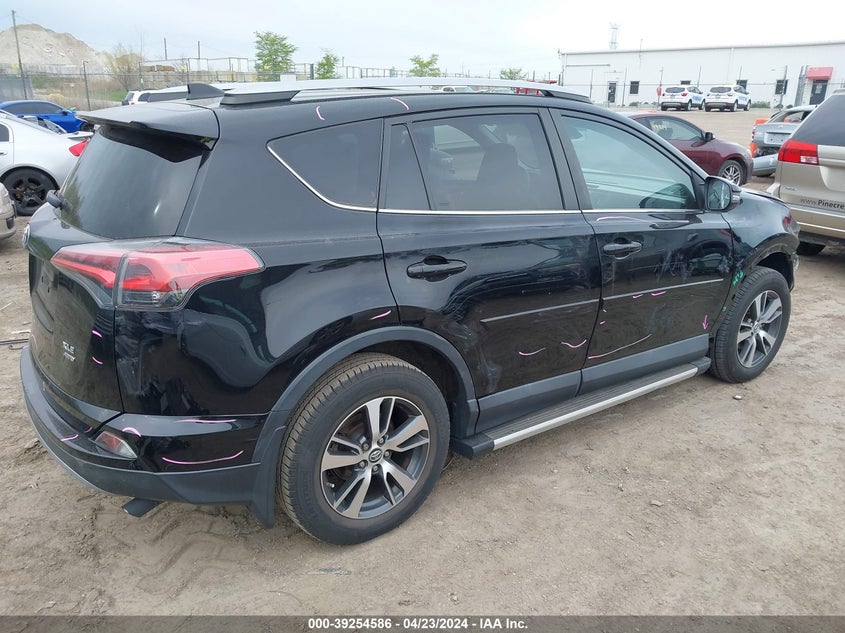 2018 TOYOTA RAV4 ADVENTURE/XLE - 2T3RFREV6JW719796