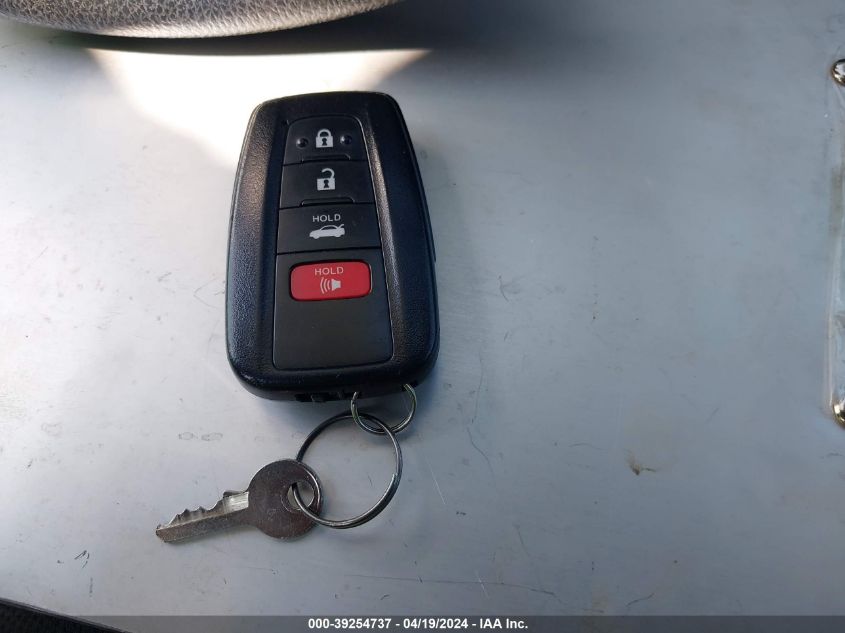 2020 Toyota Camry Le VIN: 4T1L11AKXLU375001 Lot: 39254737