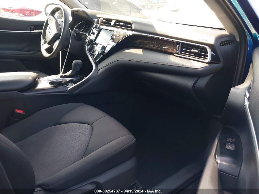 2020 Toyota Camry Le VIN: 4T1L11AKXLU375001 Lot: 39254737
