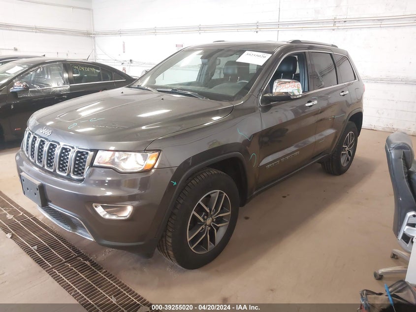 VIN 1C4RJFBG9JC477883 2018 JEEP GRAND CHEROKEE LIMITED