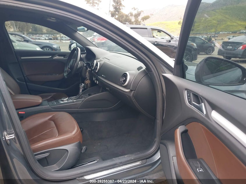 VIN WAUAUGFF5H1026027 2017 AUDI A3 PREMIUM
