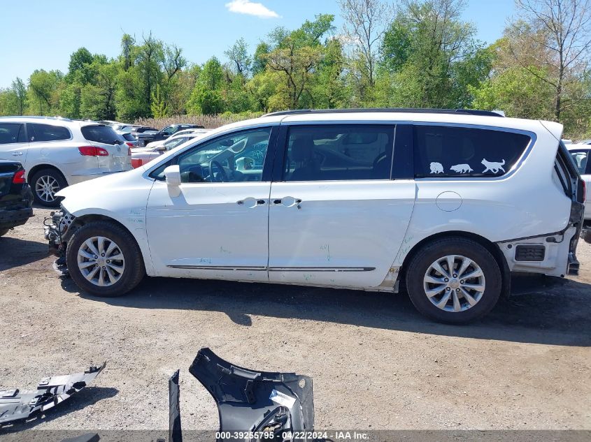 2017 Chrysler Pacifica Touring-L VIN: 2C4RC1BG5HR591281 Lot: 39255795