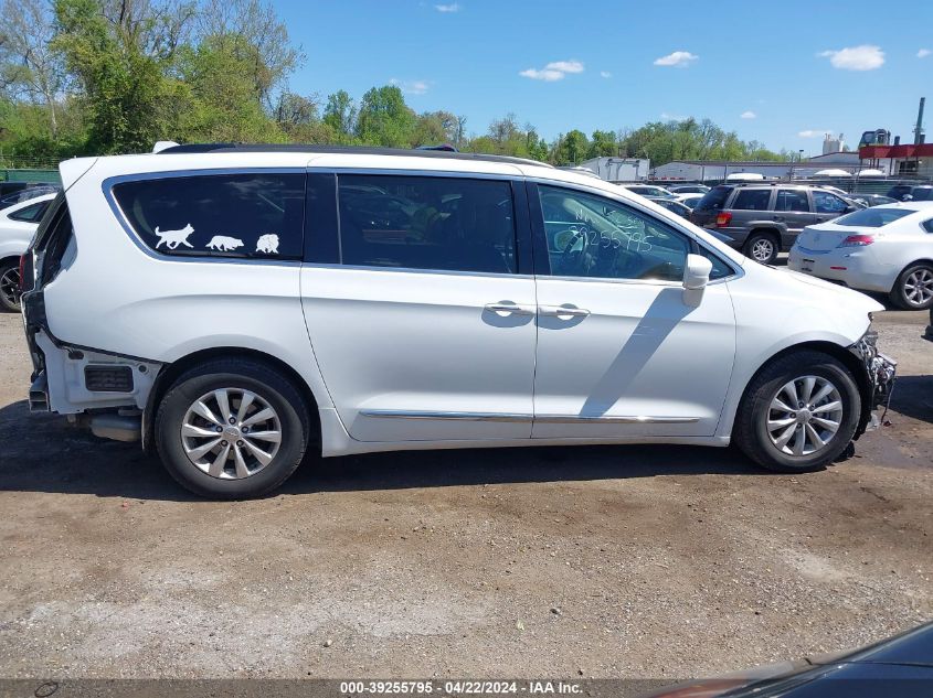 2017 Chrysler Pacifica Touring-L VIN: 2C4RC1BG5HR591281 Lot: 39255795