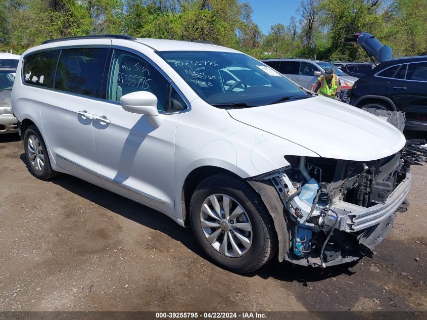 2017 Chrysler Pacifica Touring-L VIN: 2C4RC1BG5HR591281 Lot: 39255795