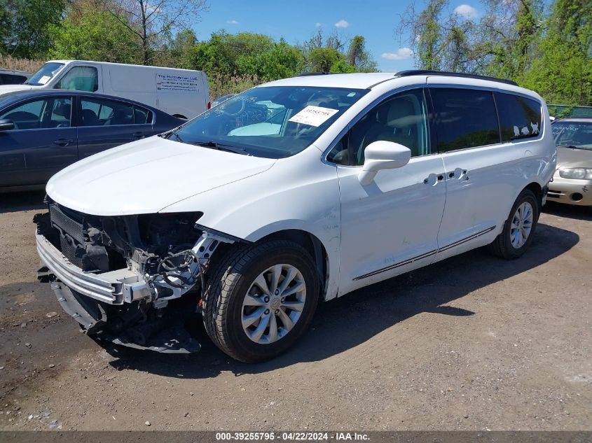 2017 Chrysler Pacifica Touring-L VIN: 2C4RC1BG5HR591281 Lot: 39255795