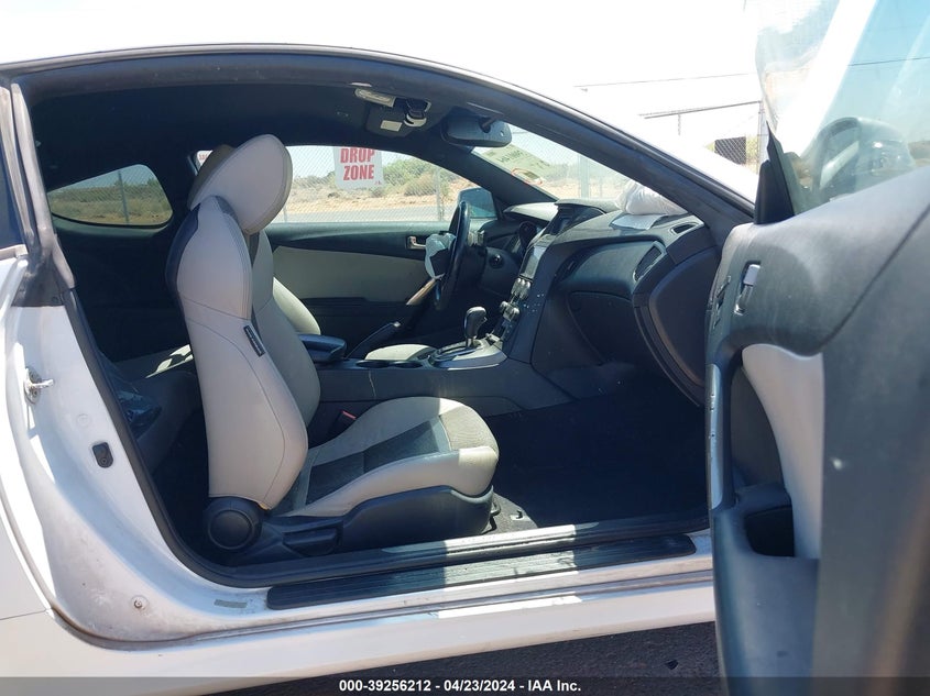 2015 Hyundai Genesis 3.8 Base VIN: KMHHT6KJXFU125846 Lot: 39256212