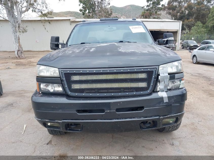 2004 Chevrolet Silverado 3500 Ls VIN: 1GCJK33104F105841 Lot: 39256233