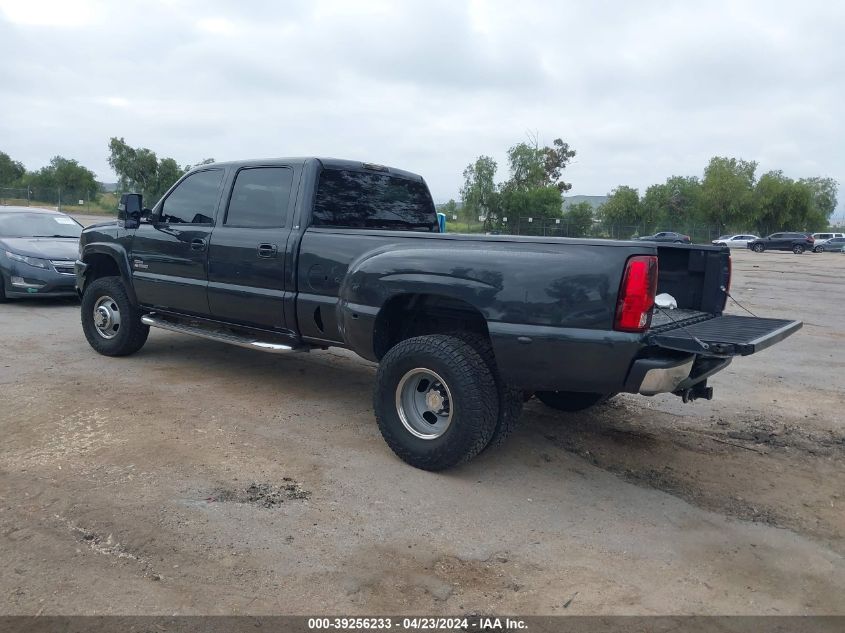 2004 Chevrolet Silverado 3500 Ls VIN: 1GCJK33104F105841 Lot: 39256233