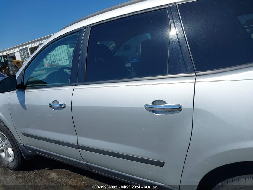 2015 CHEVROLET TRAVERSE LS - 1GNKRFED1FJ201865