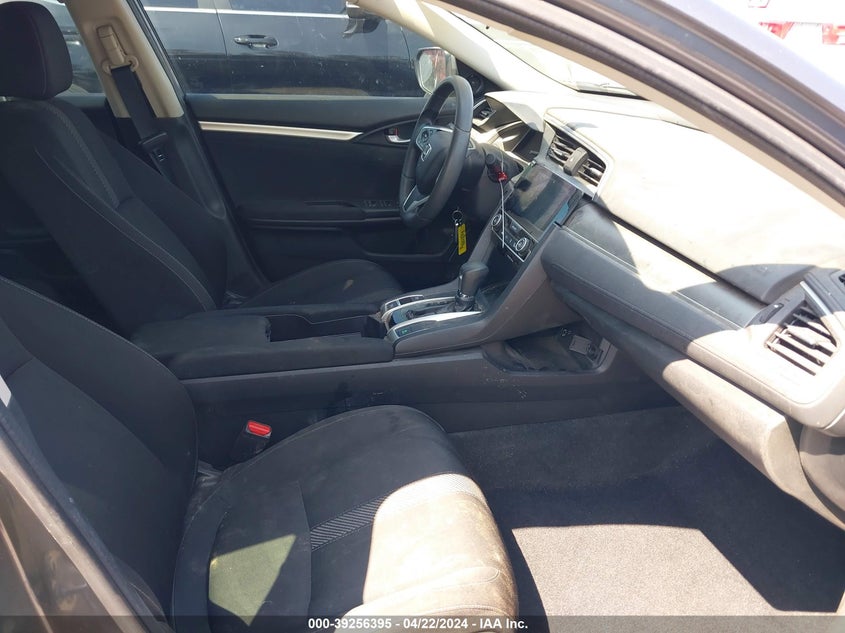 VIN 2HGFC2F70JH577093 2018 HONDA CIVIC EX