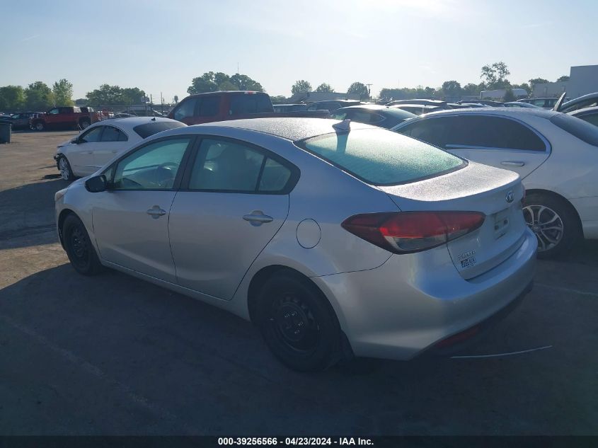 3KPFK4A72JE212561 | 2018 KIA FORTE