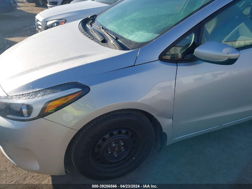 3KPFK4A72JE212561 | 2018 KIA FORTE