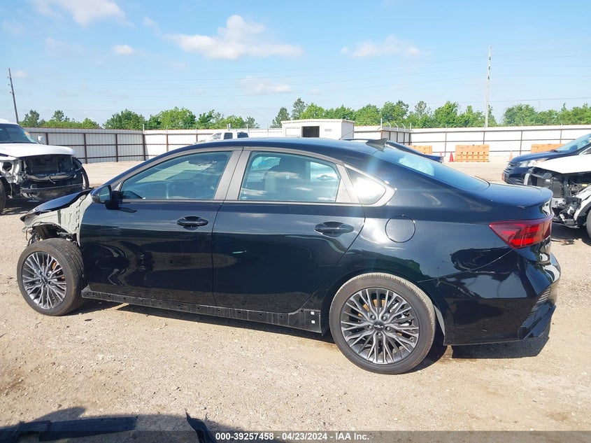 VIN 3KPF54AD1RE727155 2024 KIA FORTE GT LINE