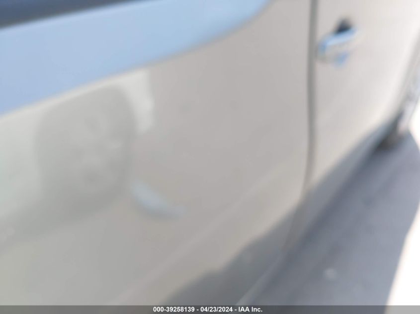 JN8AZ2KR8AT166823 2010 Nissan Cube 1.8S