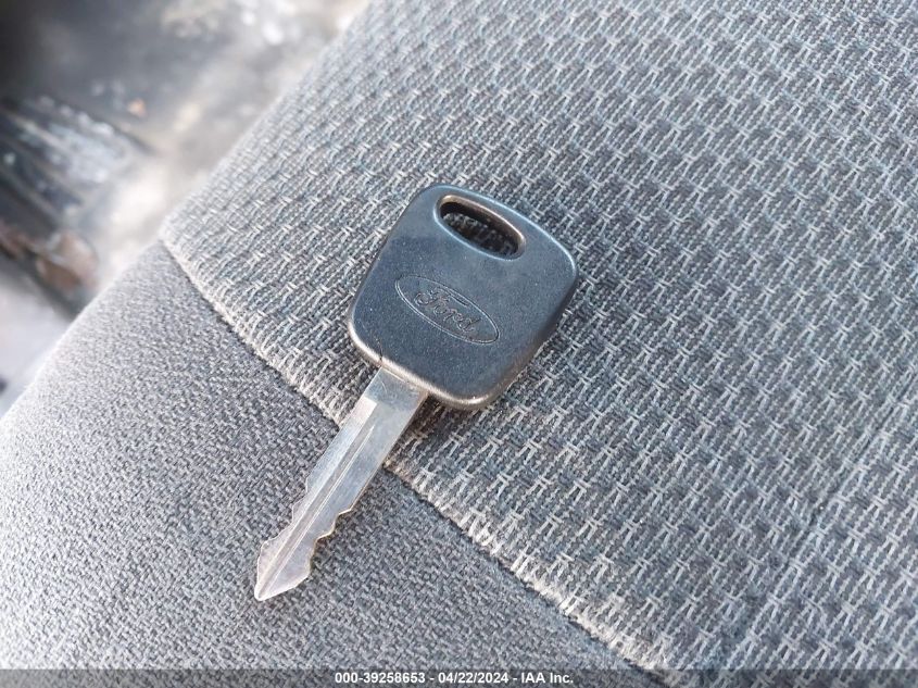 2002 Ford F-150 Lariat/Xl/Xlt VIN: 2FTRX17W62CA42980 Lot: 39258653