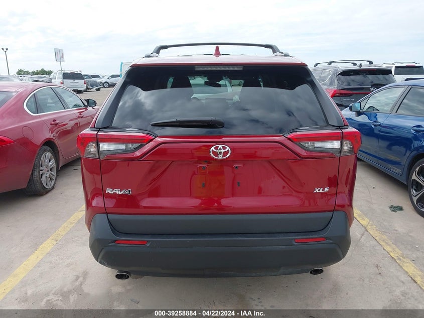 2021 TOYOTA RAV4 XLE - 2T3W1RFV4MW152038