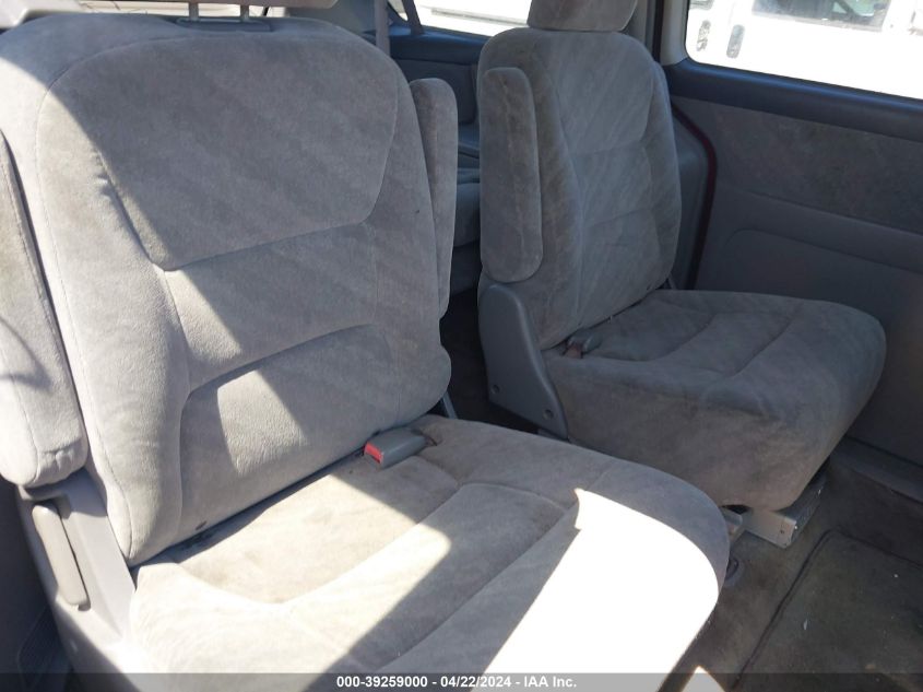 2002 Honda Odyssey Ex VIN: 5FNRL186X2B030611 Lot: 39235824