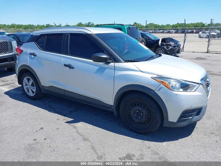 VIN 3N1CP5CU5KL513323 2019 NISSAN KICKS S