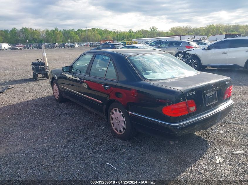 WDBJF82H7XX017978 | 1999 MERCEDES-BENZ E 320