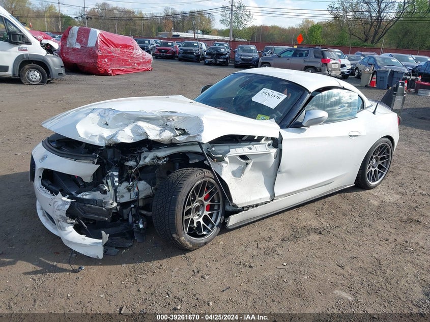 2011 BMW Z4 Sdrive35Is VIN: WBALM1C52BE393727 Lot: 39261670