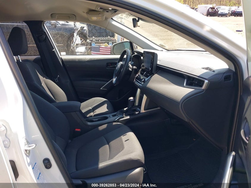 2022 Toyota Corolla Cross Le VIN: 7MUCAABG1NV019614 Lot: 39262853