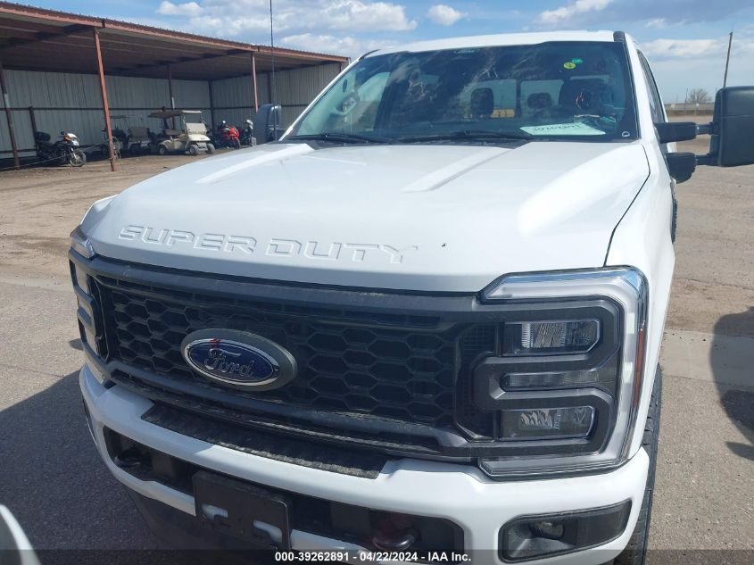 2024 Ford F-350 King Ranch/Lariat/Platinum/Xl/Xlt VIN: 1FT8W3BN0RED24284 Lot: 39262891