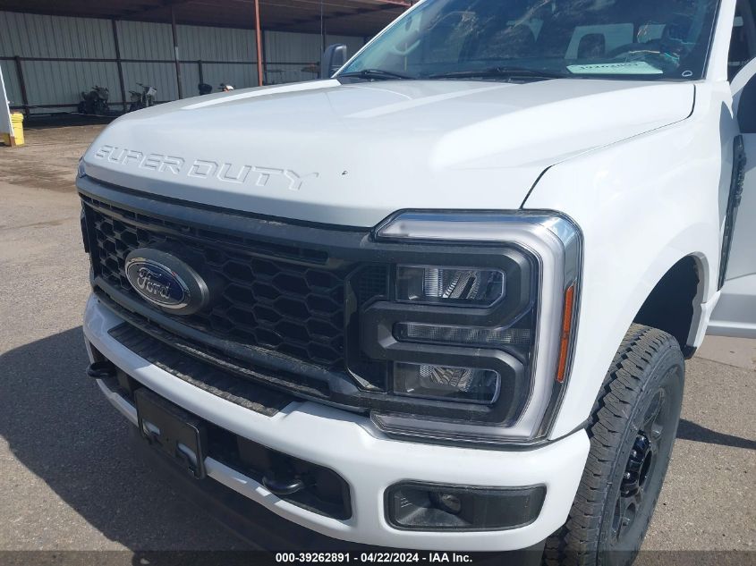 2024 Ford F-350 King Ranch/Lariat/Platinum/Xl/Xlt VIN: 1FT8W3BN0RED24284 Lot: 39262891