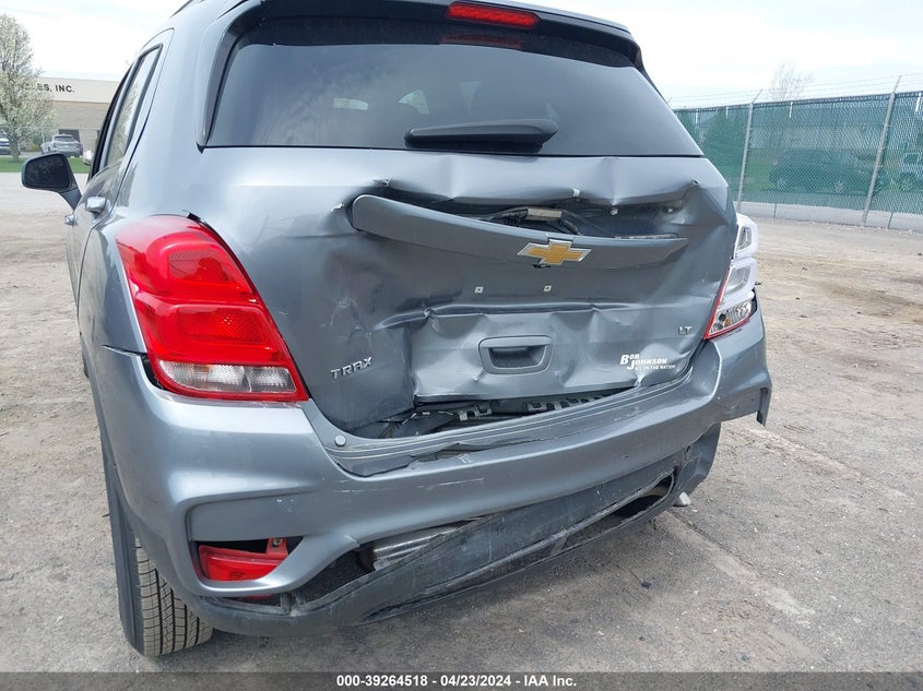 VIN 3GNCJLSBXLL332925 2020 CHEVROLET TRAX FWD LT
