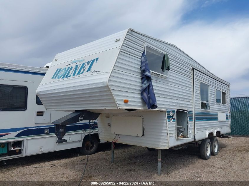 1998 Hornet Travel Trailer VIN: 44HFH0L29W4015615 Lot: 39265092