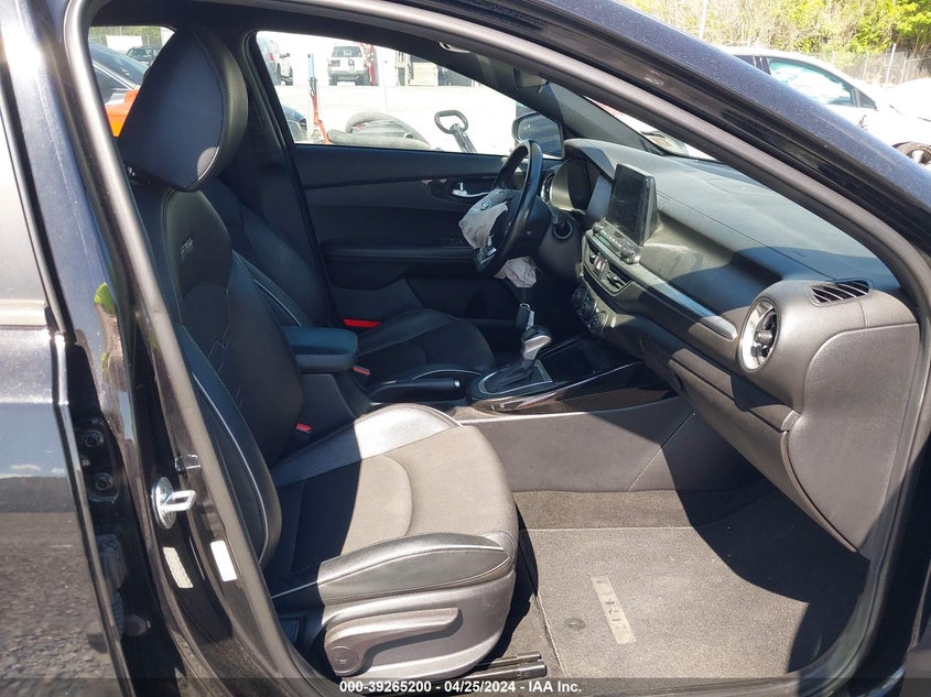 VIN 3KPF34AD1ME364998 2021 KIA FORTE GT LINE