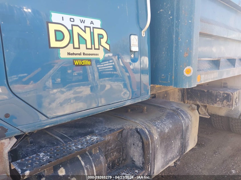 2001 International 2000 2554 VIN: 1HTGCADT51H393337 Lot: 39265279