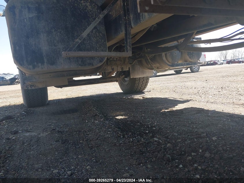 2001 International 2000 2554 VIN: 1HTGCADT51H393337 Lot: 39265279