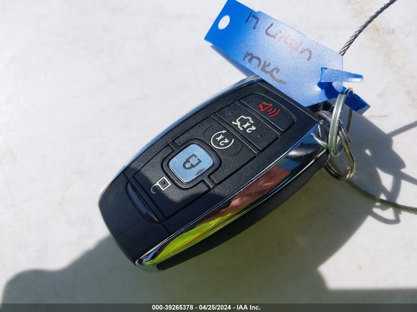 2017 LINCOLN MKC SELECT - 5LMCJ2C93HUL50333