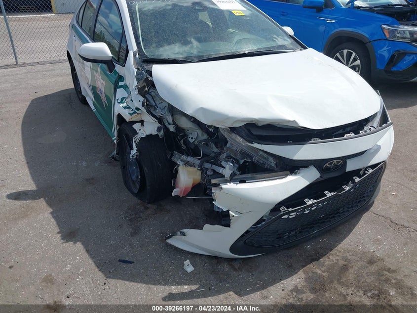 VIN JTDEPMAE1N3002770 2022 TOYOTA COROLLA LE
