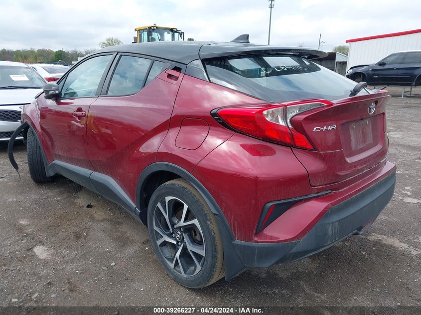 VIN NMTKHMBX1JR026445 2018 TOYOTA C-HR XLE PREMIUM