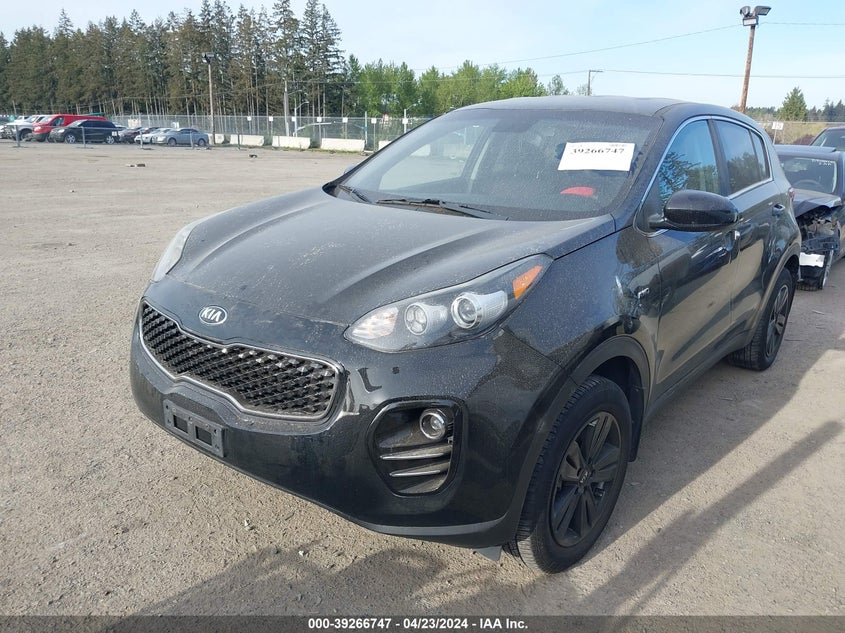 VIN KNDPMCACXH7111073 2017 KIA SPORTAGE LX