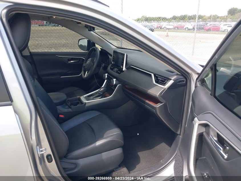 VIN 2T3Y1RFV5KC010420 2019 TOYOTA RAV4 LIMITED