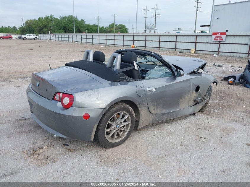 2005 BMW Z4 2.5I VIN: 4USBT33555LS58037 Lot: 39267605
