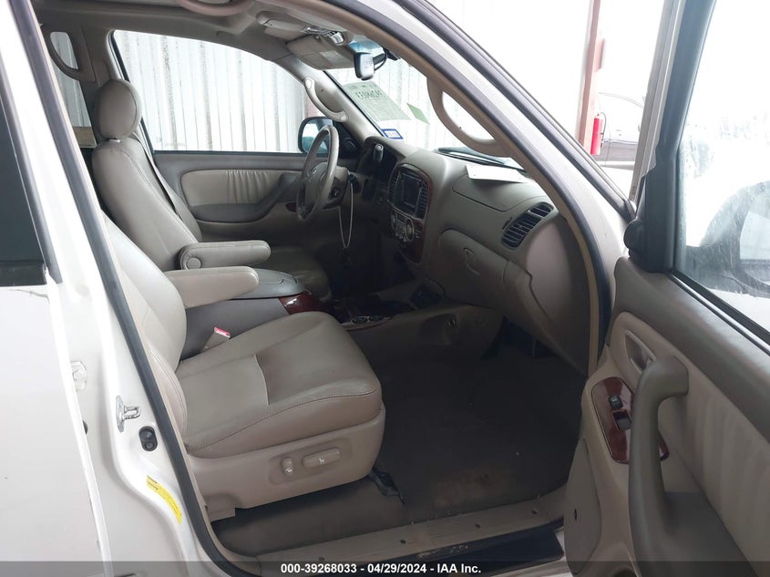 2007 Toyota Sequoia Limited V8 VIN: 5TDBT48A17S290342 Lot: 39268033