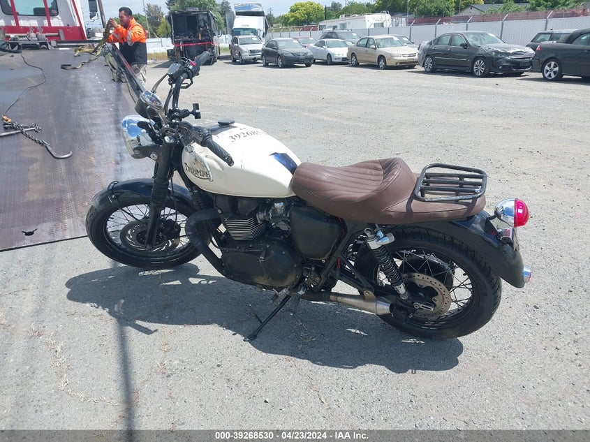2014 TRIUMPH MOTORCYCLE BONNEVILLE T100 - SMT910K16ET617548