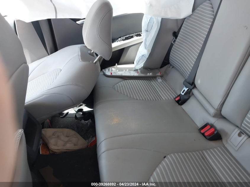 2018 TOYOTA CAMRY SE - 4T1B11HK5JU621466