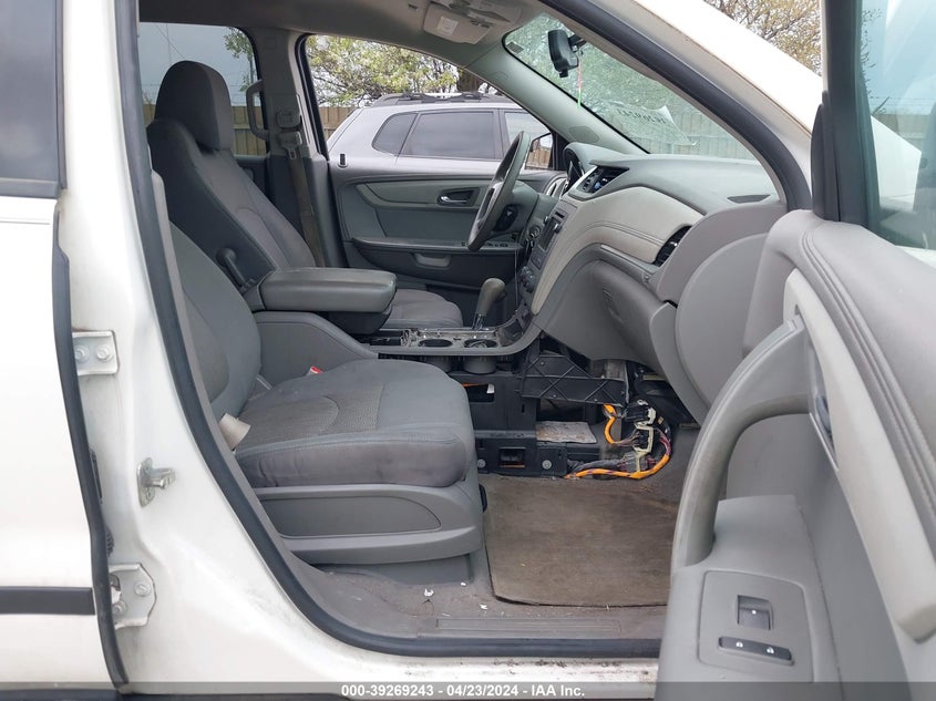 2013 CHEVROLET TRAVERSE LS - 1GNKVFED0DJ175705